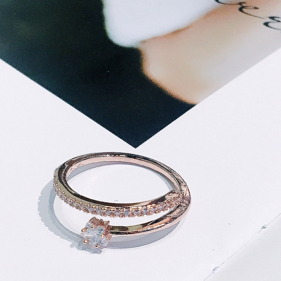 NEW ROSE GOLD PLATED DIAMOND STAR RESIZABLE RING - Picture 8 of 9